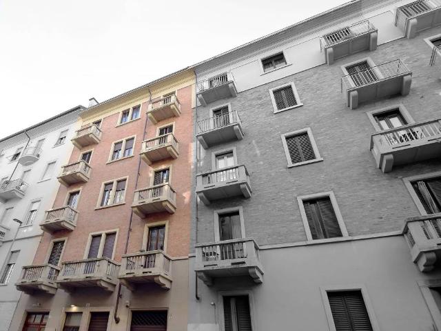 Palazzo / Stabile in vendita a Torino TO