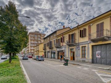 Palazzo / Stabile in vendita a Torino TO