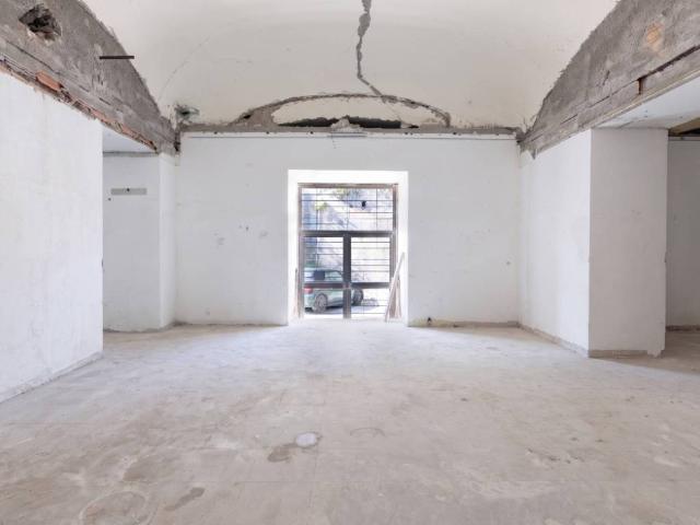 Palazzo / Stabile in vendita a Torre Annunziata NA