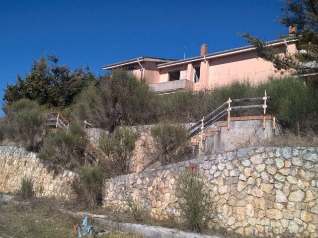 Palazzo / Stabile in vendita a Torre Cajetani FR