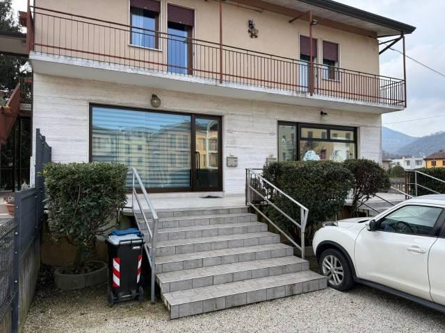 Palazzo / Stabile in vendita a Torreglia PD