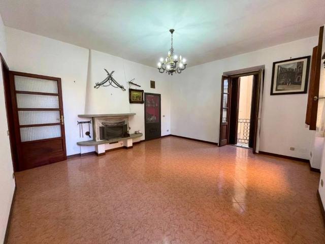Palazzo / Stabile in vendita a Tortona AL