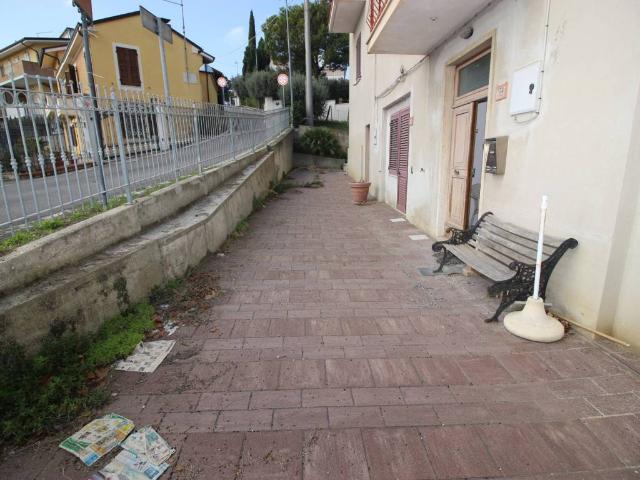 Palazzo / Stabile in vendita a Tortoreto TE