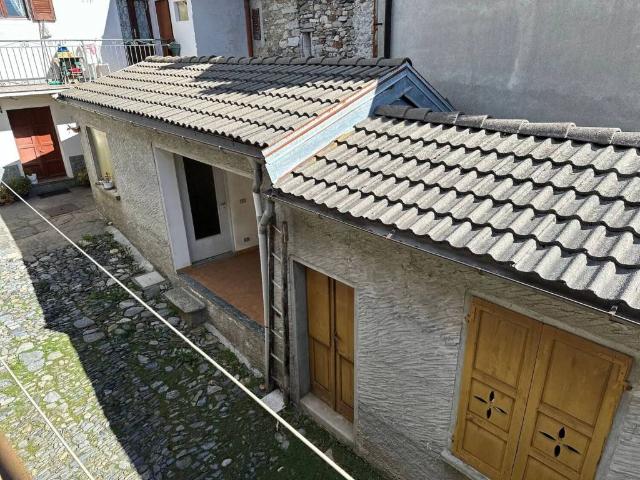 Palazzo / Stabile in vendita a Trarego Viggiona VB