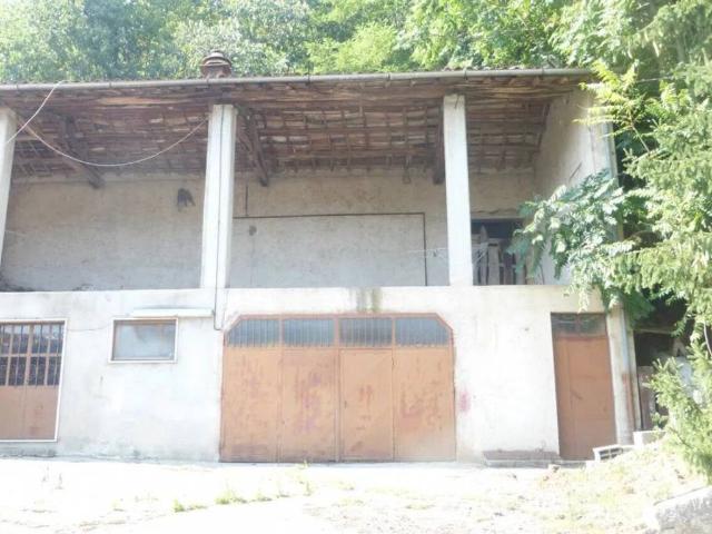 Palazzo / Stabile in vendita a Tregnago VR