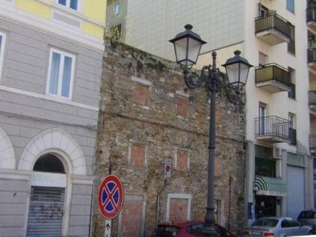 Palazzo / Stabile in vendita a Trieste TS
