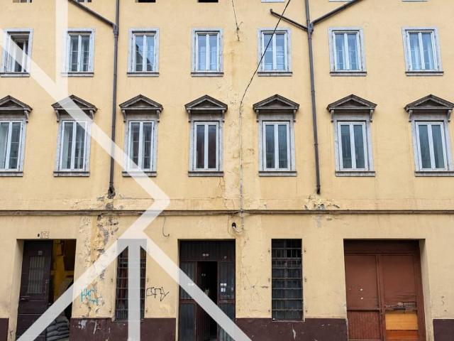 Palazzo / Stabile in vendita a Trieste TS