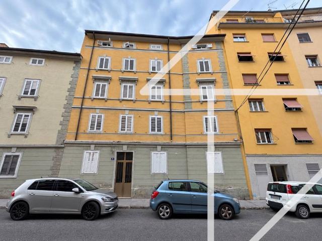 Palazzo / Stabile in vendita a Trieste TS
