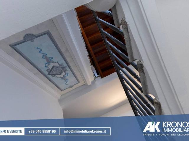 Palazzo / Stabile in vendita a Trieste TS