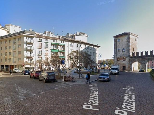 Palazzo / Stabile in vendita a Udine UD