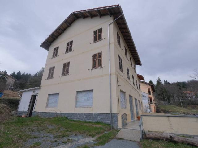 Palazzo / Stabile in vendita a Urbe SV