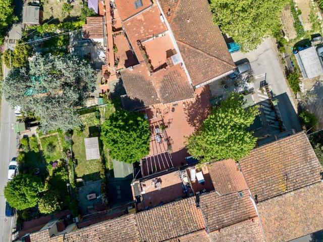 Palazzo / Stabile in vendita a Vaglia FI
