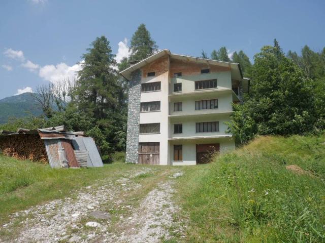 Palazzo / Stabile in vendita a Val di Zoldo BL