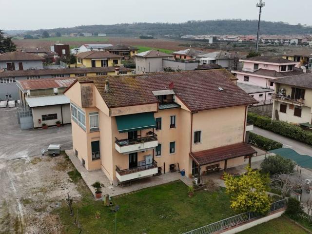 Palazzo / Stabile in vendita a Valeggio sul Mincio VR