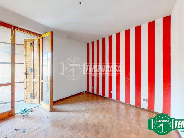 Palazzo / Stabile in vendita a Valenza AL