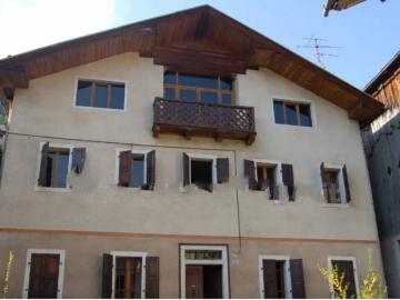 Palazzo / Stabile in vendita a Valle di Cadore BL