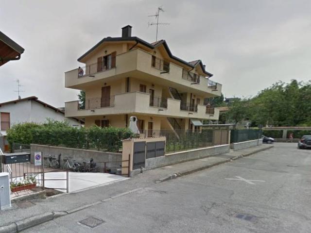 Palazzo / Stabile in vendita a Vedano al Lambro MB