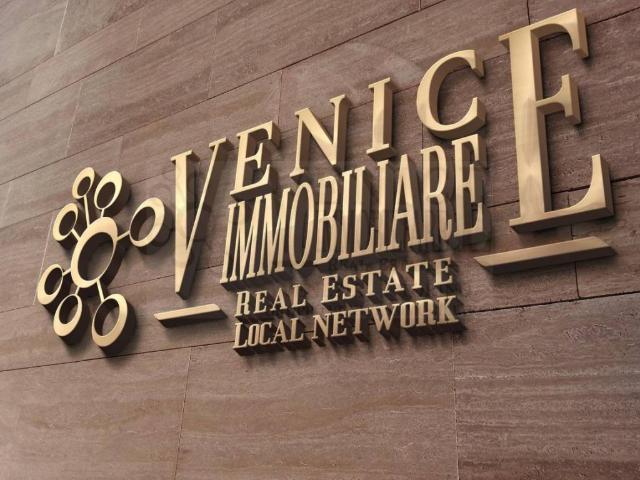 Palazzo / Stabile in vendita a Venezia VE