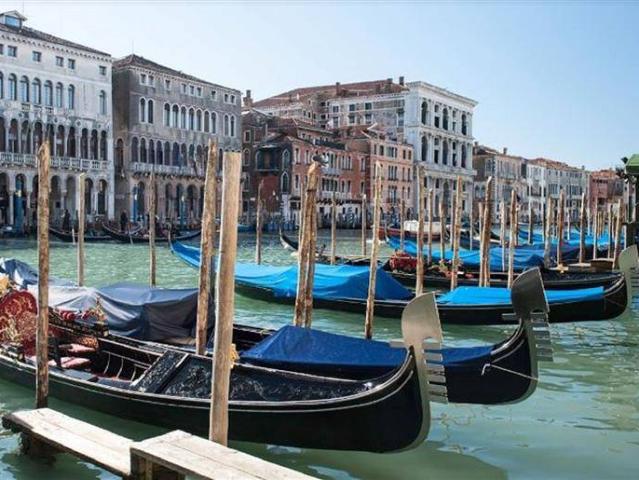 Palazzo / Stabile in vendita a Venezia VE