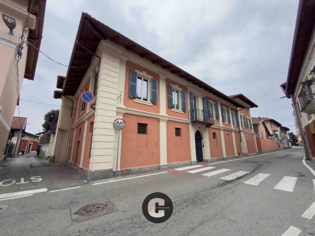 Palazzo / Stabile in vendita a Vestignè TO