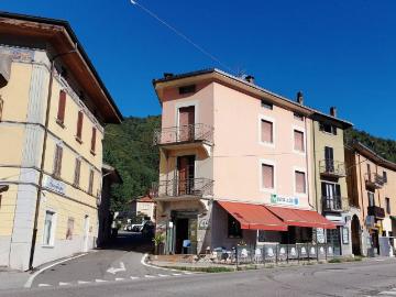Palazzo / Stabile in vendita a Vestone BS