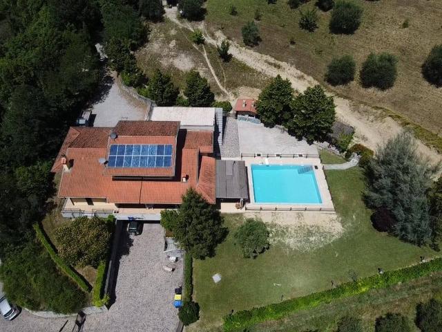 Palazzo / Stabile in vendita a Vernio PO