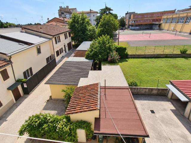 Palazzo / Stabile in vendita a Verona VR