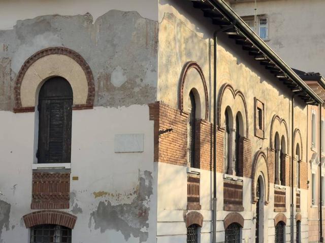 Palazzo / Stabile in vendita a Verona VR