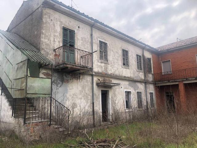 Palazzo / Stabile in vendita a Verona VR