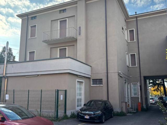 Palazzo / Stabile in vendita a Verona VR