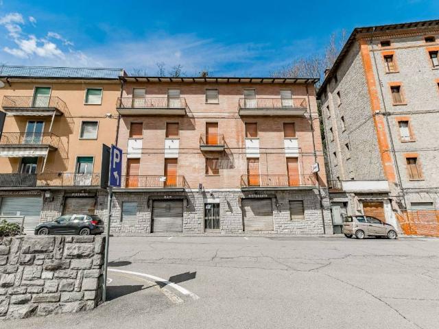 Palazzo / Stabile in vendita a Vergato BO