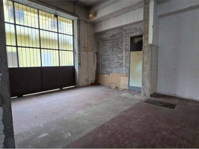 Palazzo / Stabile in vendita a Vergiate VA