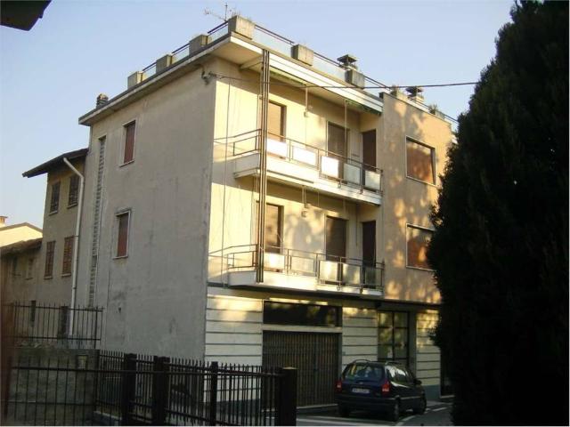 Palazzo / Stabile in vendita a Vertemate con Minoprio CO
