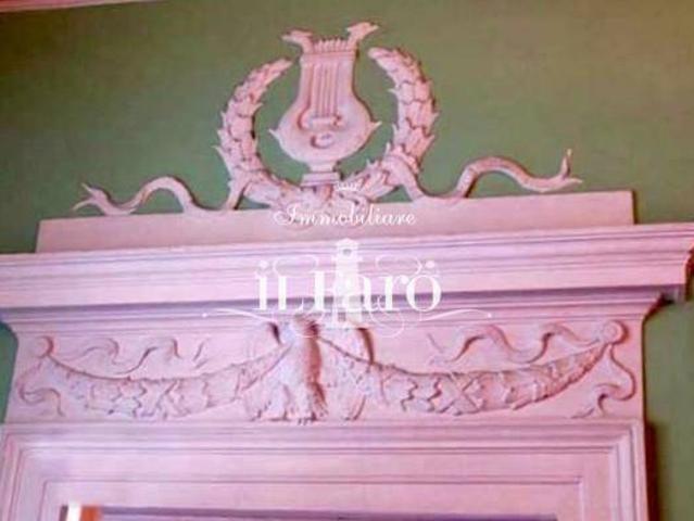 Palazzo / Stabile in vendita a Viareggio LU