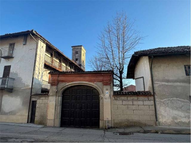 Palazzo / Stabile in vendita a Vigone TO