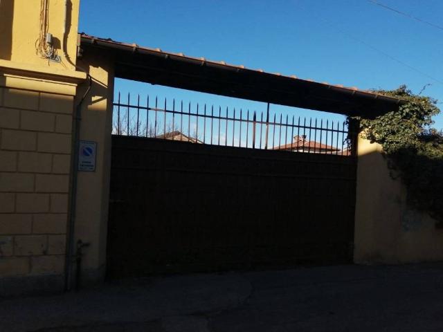 Palazzo / Stabile in vendita a Vigone TO