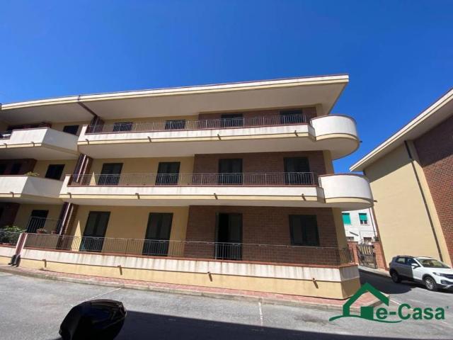 Palazzo / Stabile in vendita a Villafranca Tirrena ME