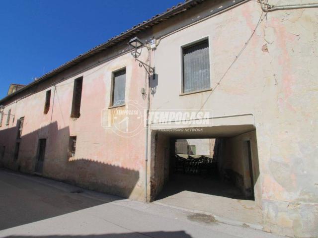 Palazzo / Stabile in vendita a Villanova Mondovì CN