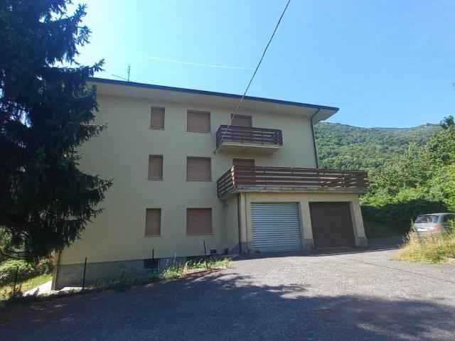 Palazzo / Stabile in vendita a Villar Focchiardo TO