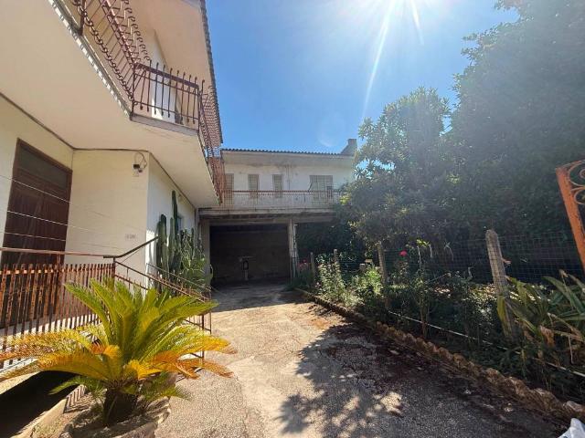 Palazzo / Stabile in vendita a Villaricca NA