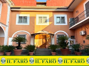 Palazzo / Stabile in vendita a Villaricca NA