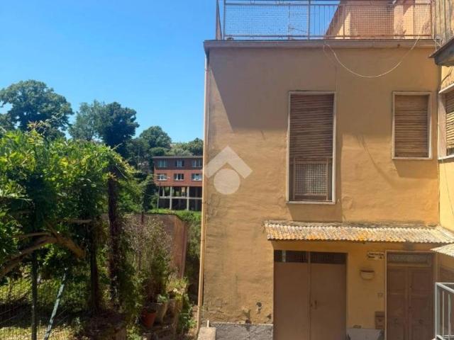 Palazzo / Stabile in vendita a Viterbo VT
