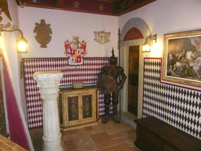 Palazzo / Stabile in vendita a Volterra PI