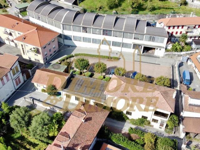 Palazzo Via Tubi Sorelle 12 7 vani 575mq
