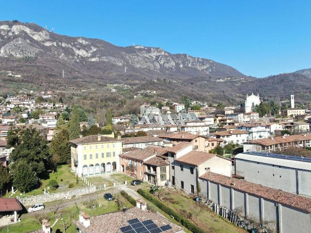 Via Carini 25 20 vani 488mq