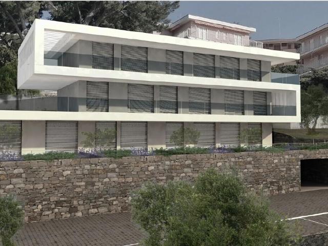 Palazzo Via Cavi 1 800mq