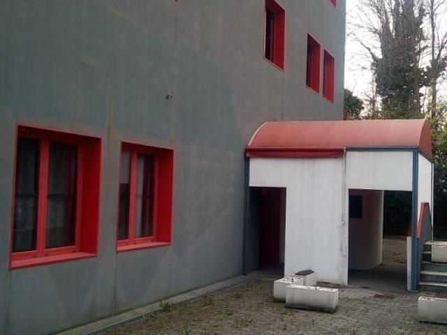 Palazzo Via Luigi Pasteur 7 monolocale 300mq