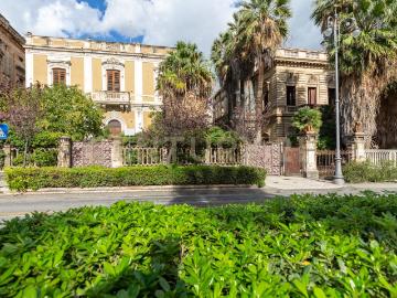 Palazzo Viale Regina Margherita 16 31 vani 872mq
