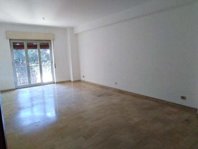 Palazzo 5 vani 120mq