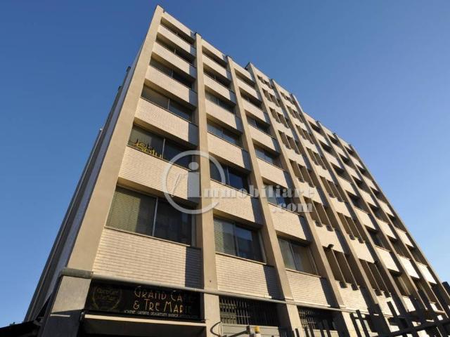 Palazzo/Stabile uso commerciale in affitto a Milano, Maciachini
